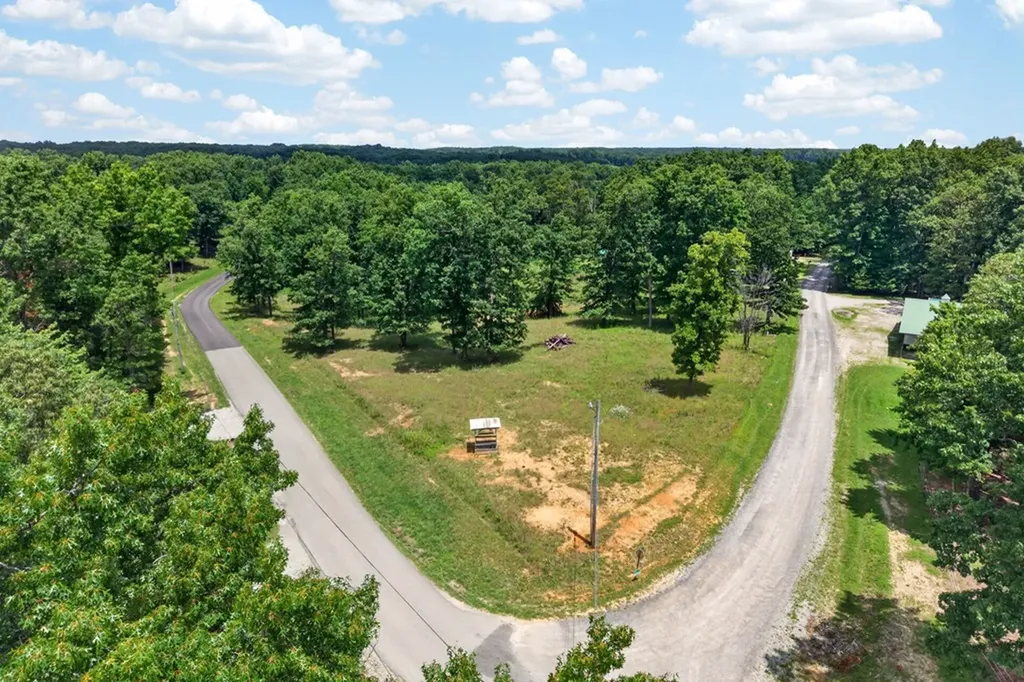 513 S 513 Valley Ridge Road Jamestown TN 38556