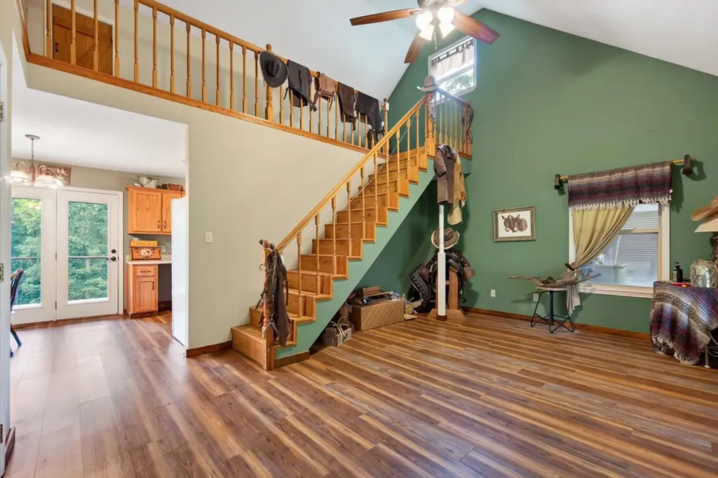 513 S 513 Valley Ridge Road Jamestown TN 38556