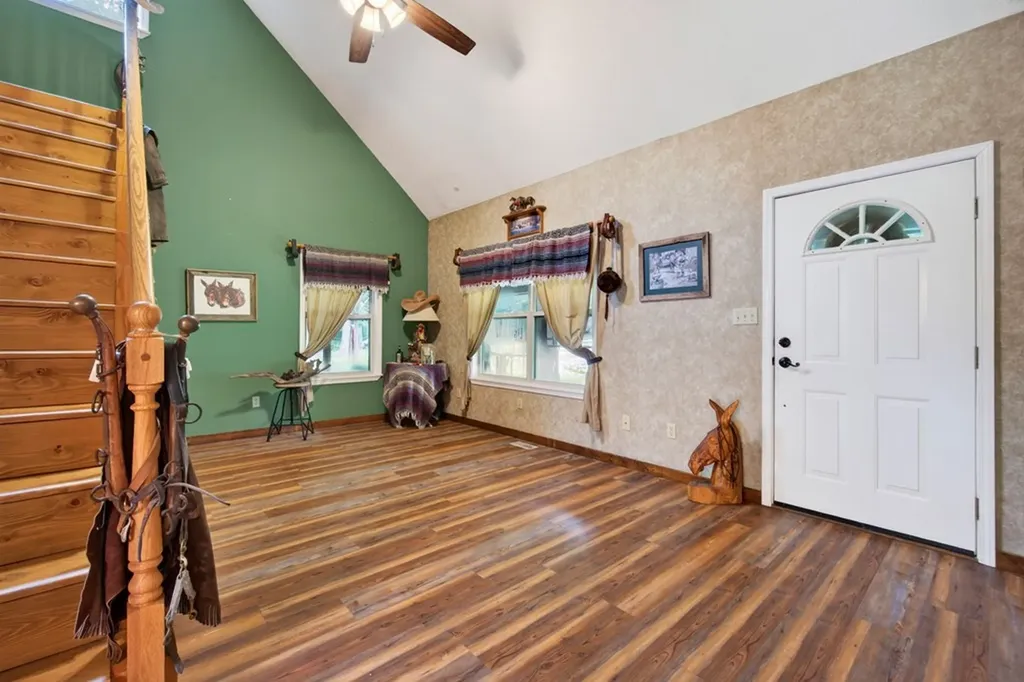 513 S 513 Valley Ridge Road Jamestown TN 38556
