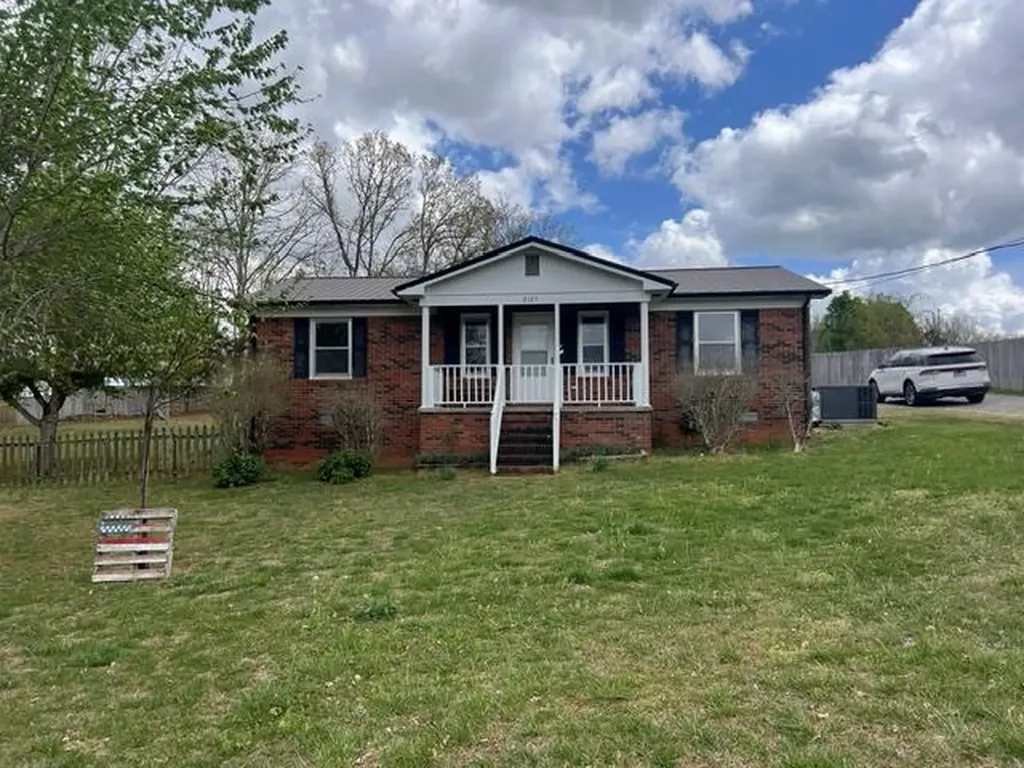 2125 Amber Meadows Cookeville TN 38506