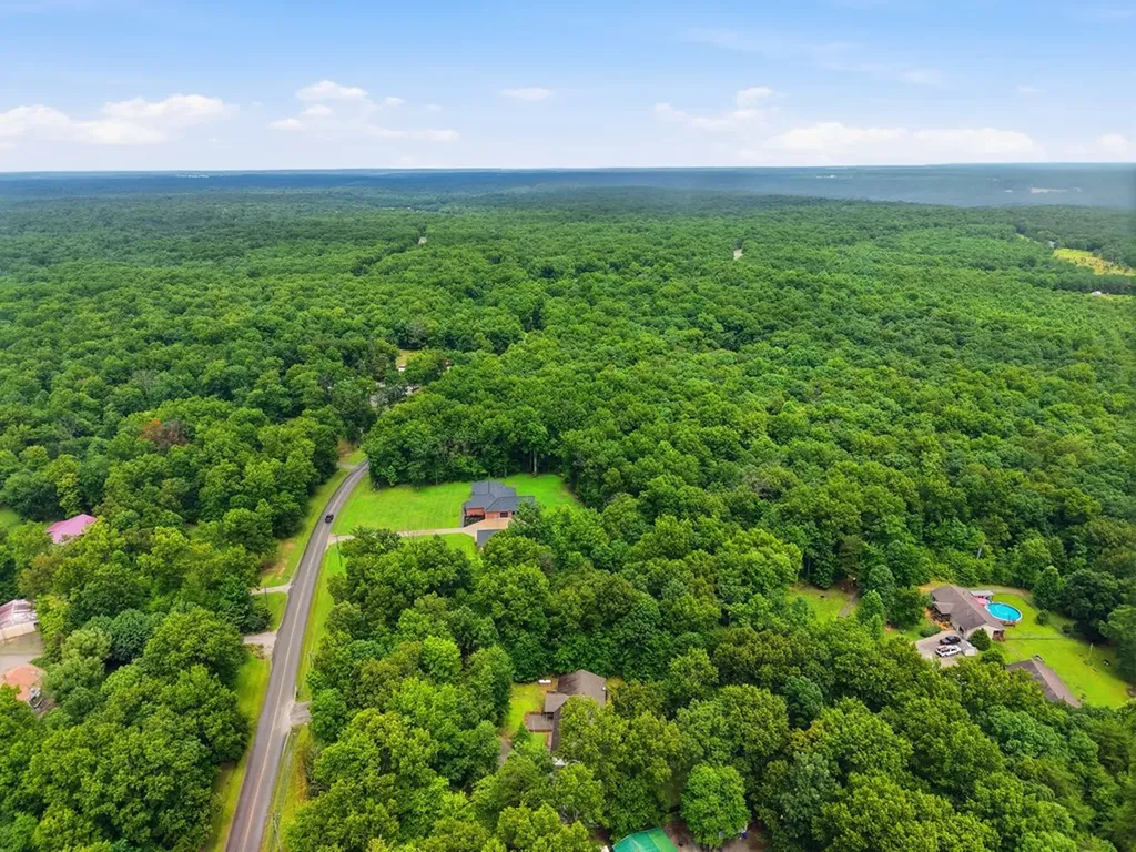 3291 Cumberland Lakes Drive Monterey TN 38574