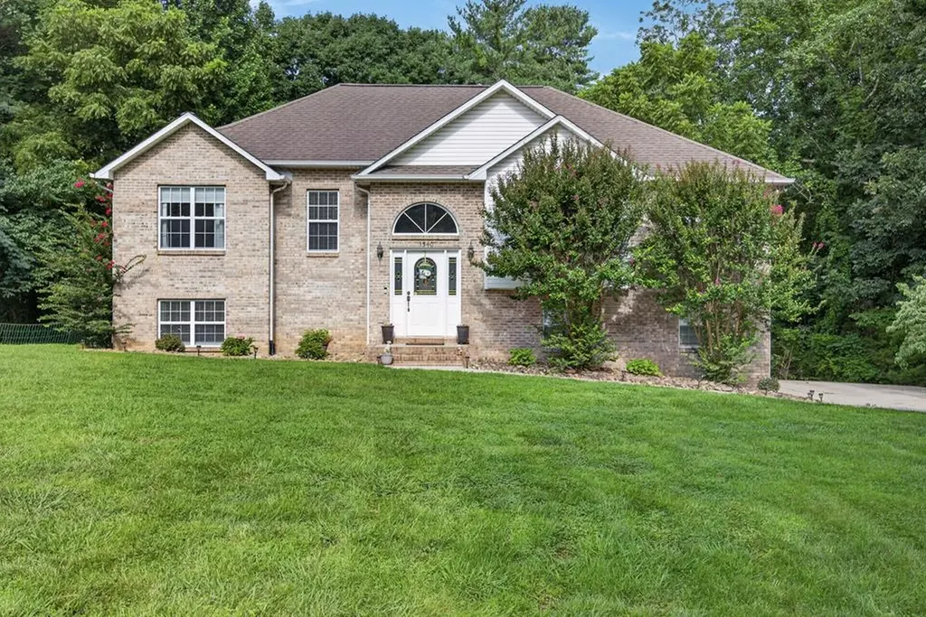 1540 Little John Lane Cookeville TN 38501