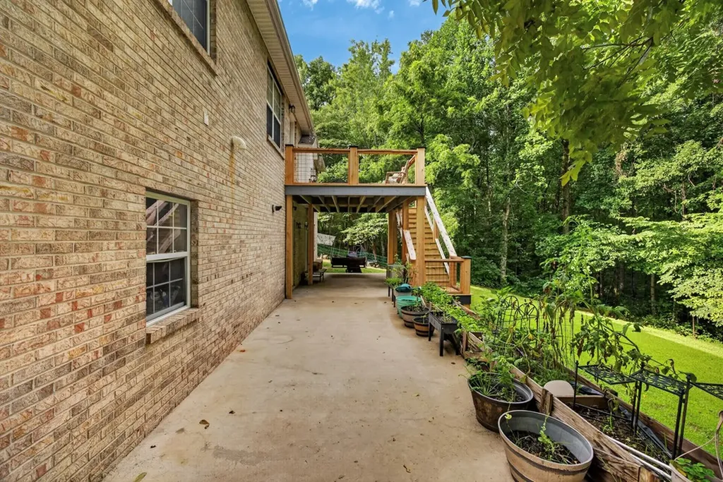 1540 Little John Lane Cookeville TN 38501