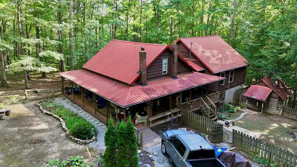 360 Joe Barnett Road Jamestown TN 38556
