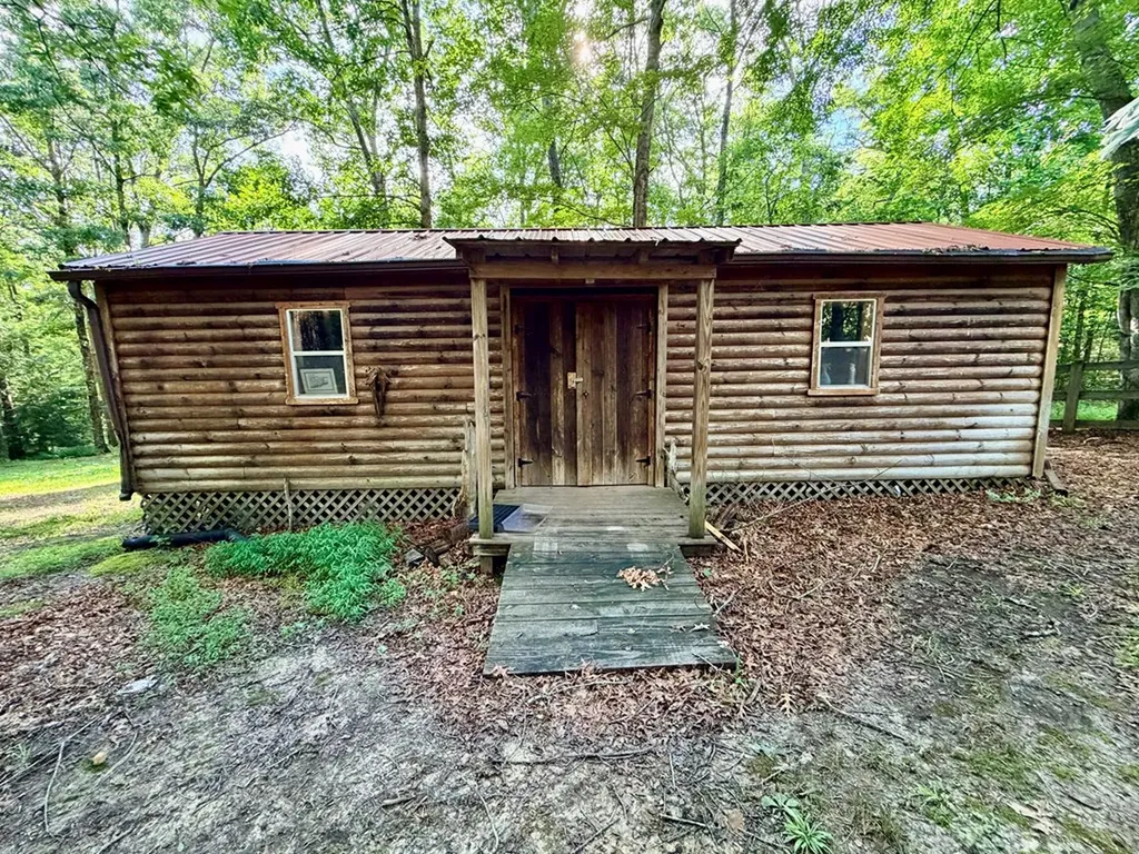 360 Joe Barnett Road Jamestown TN 38556