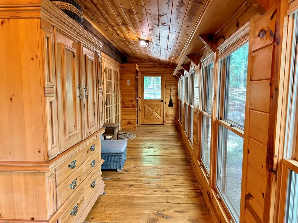 360 Joe Barnett Road Jamestown TN 38556