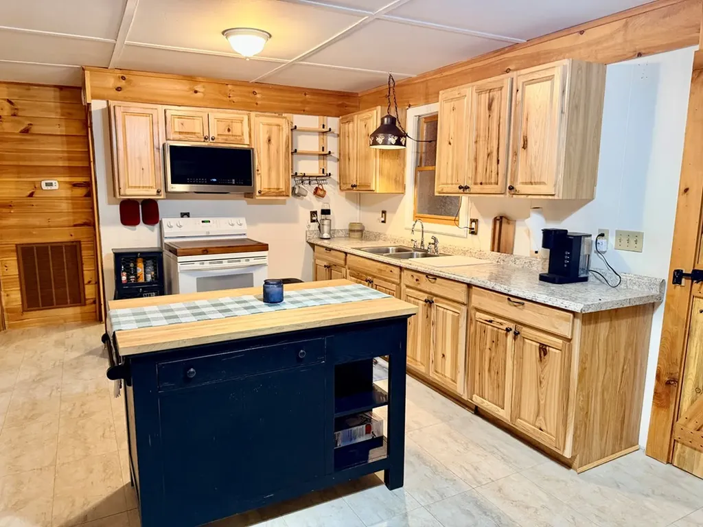 360 Joe Barnett Road Jamestown TN 38556
