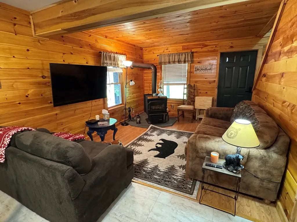 360 Joe Barnett Road Jamestown TN 38556