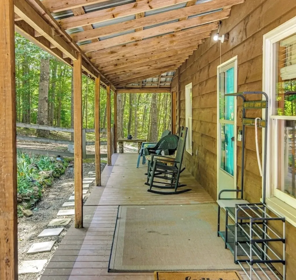 360 Joe Barnett Road Jamestown TN 38556