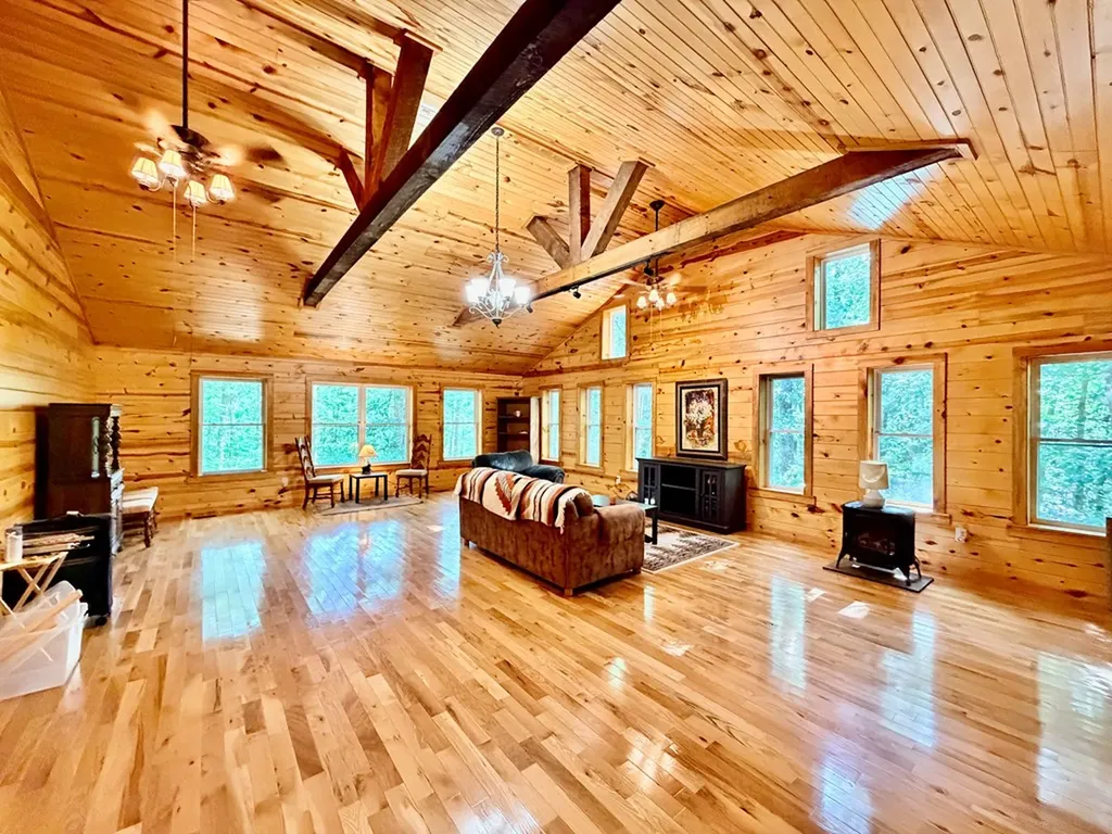 360 Joe Barnett Road Jamestown TN 38556