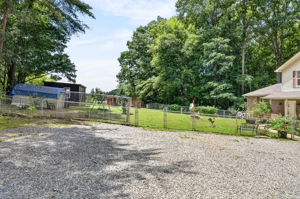 2647 Cummins Mill Road Cookeville TN 38501