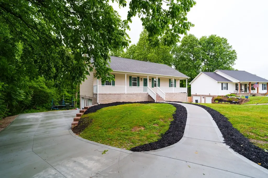 3784 Brookwood Drive Cookeville TN 38501