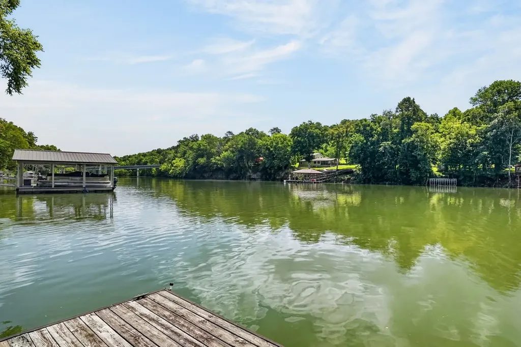 279 Earls Lane Doyle TN 38559