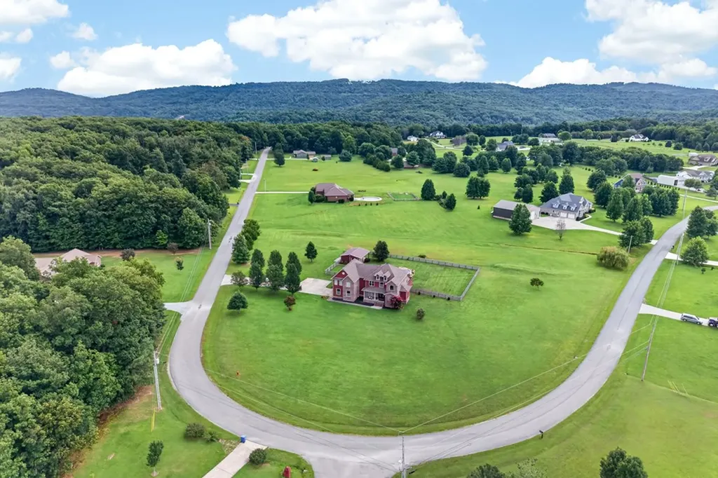 915 Brotherton Drive Cookeville TN 38506