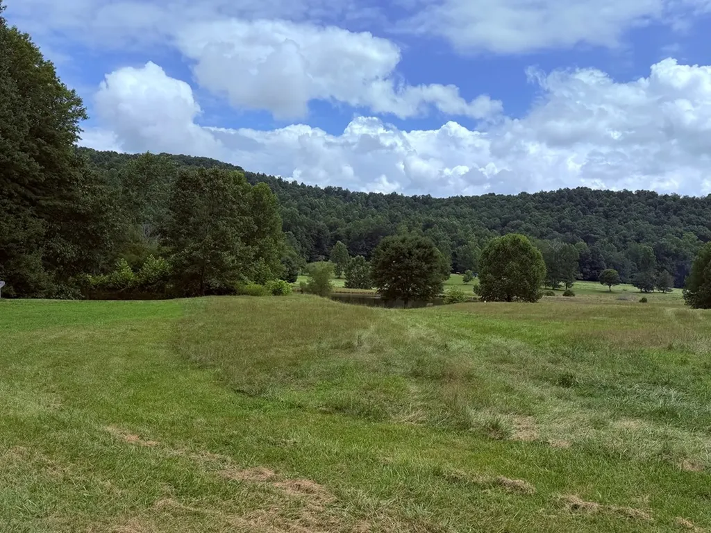 8499 Round Cove Road Sparta TN 38583