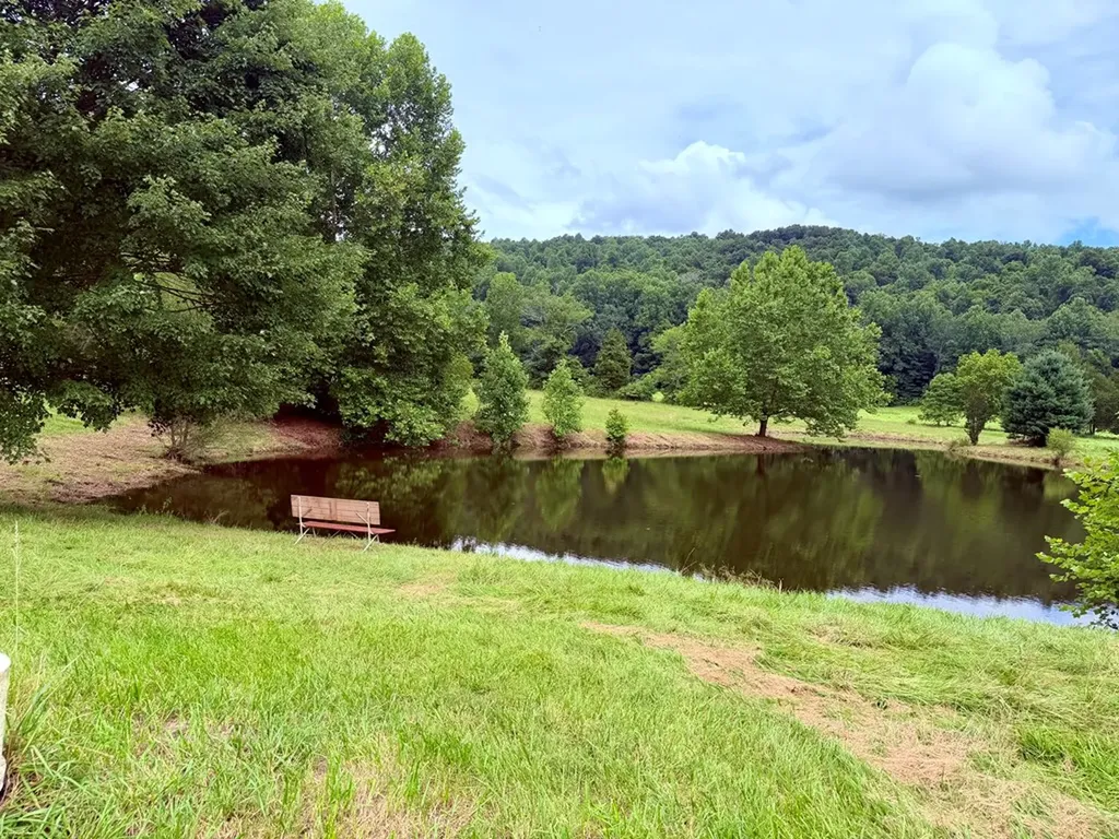 8499 Round Cove Road Sparta TN 38583