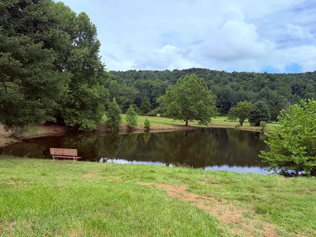 8499 Round Cove Road Sparta TN 38583