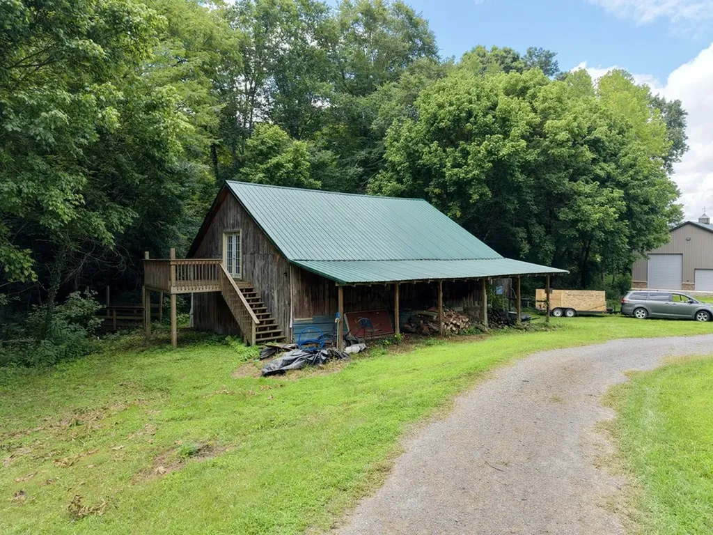 490 Ford Hollow Road Hartsville TN 37074