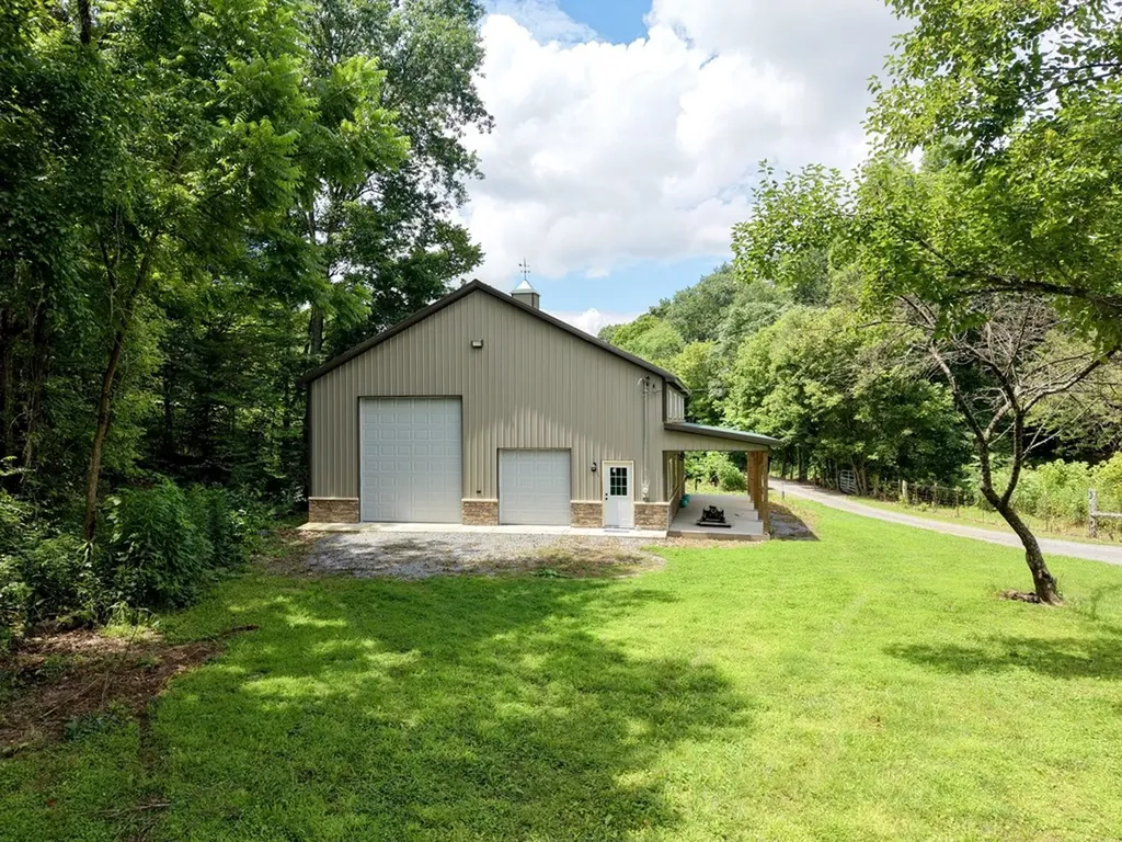 490 Ford Hollow Road Hartsville TN 37074