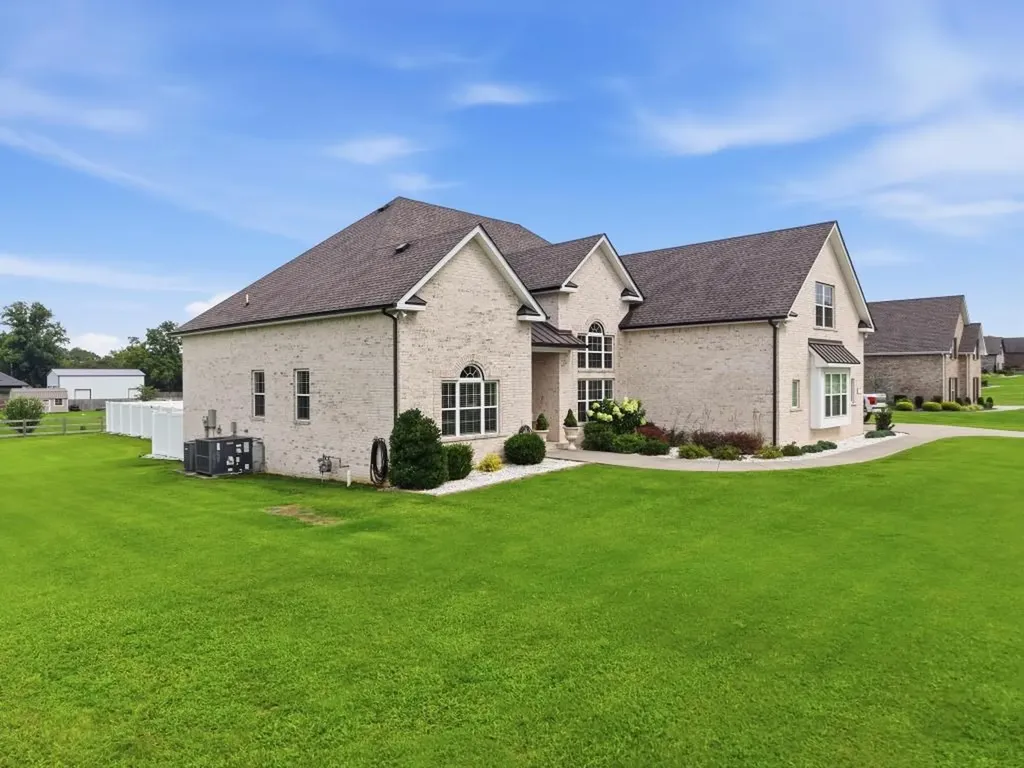 351 Drivers Lane Gallatin TN 37066
