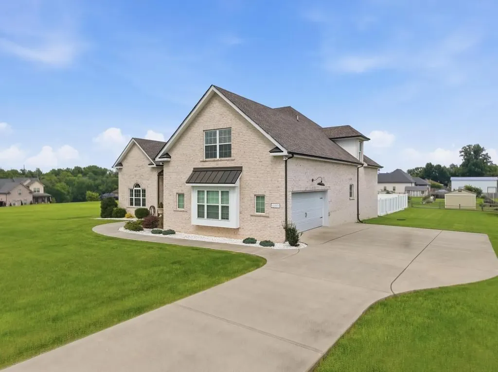 351 Drivers Lane Gallatin TN 37066