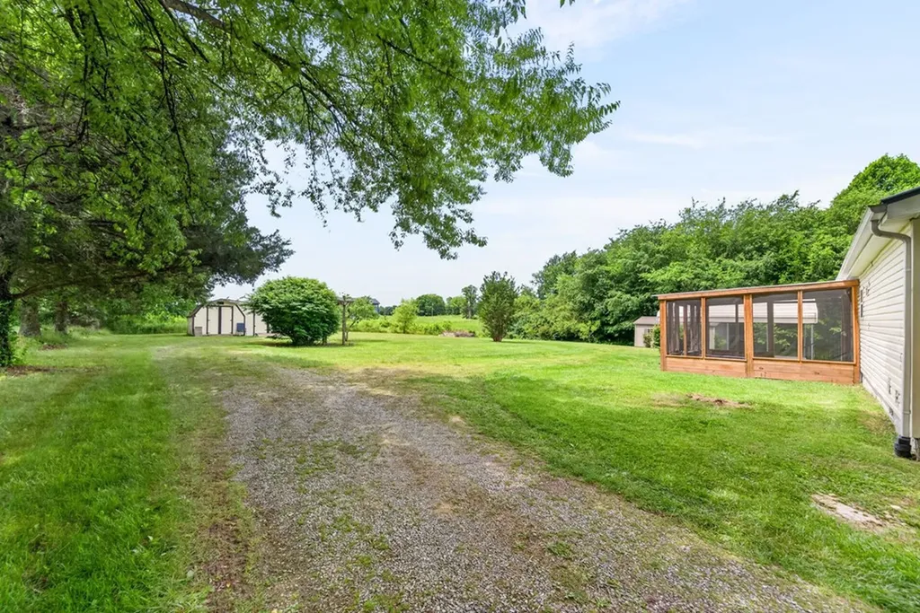 1513 Earl Jones Road Crossville TN 38555