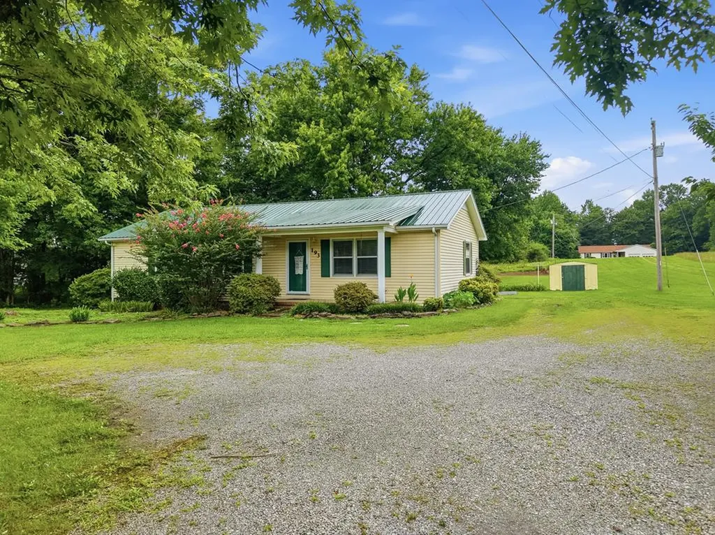 193 W Whitehall Road Cookeville TN 38501