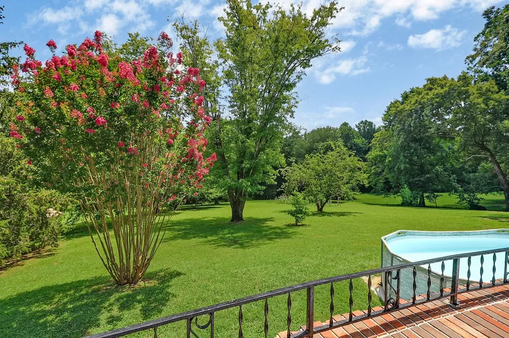 335 Woodland Street Livingston TN 38570