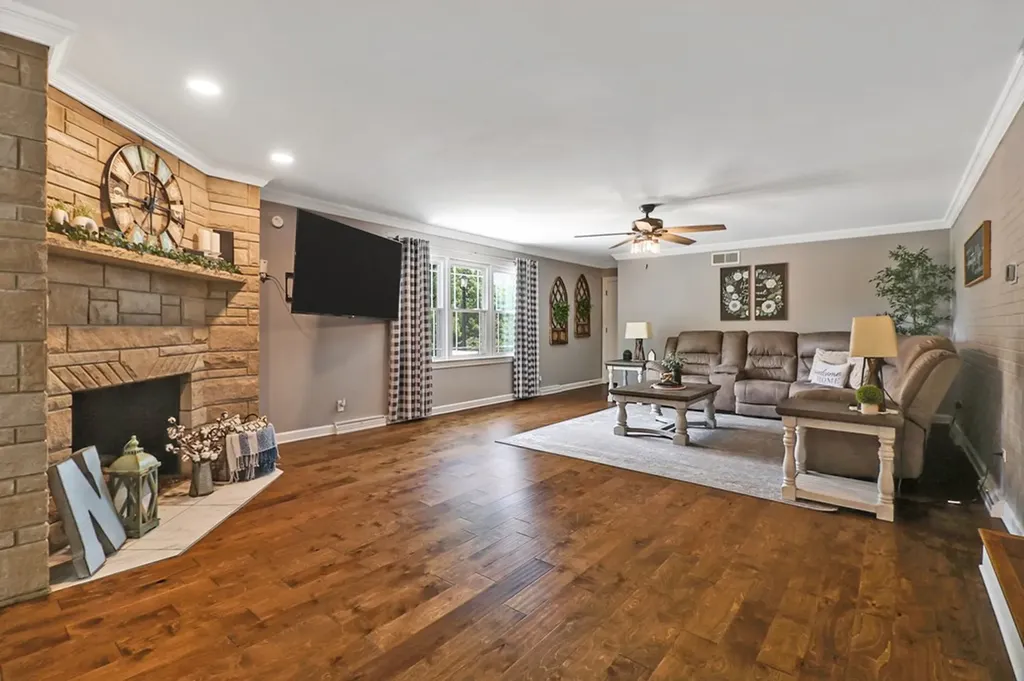 335 Woodland Street Livingston TN 38570