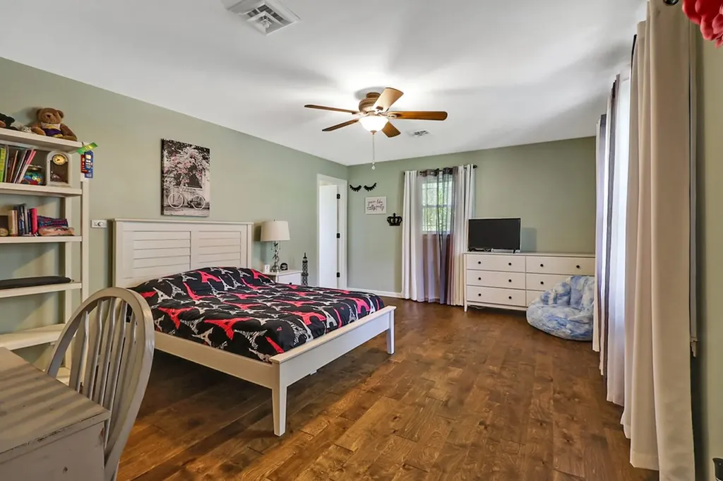 335 Woodland Street Livingston TN 38570