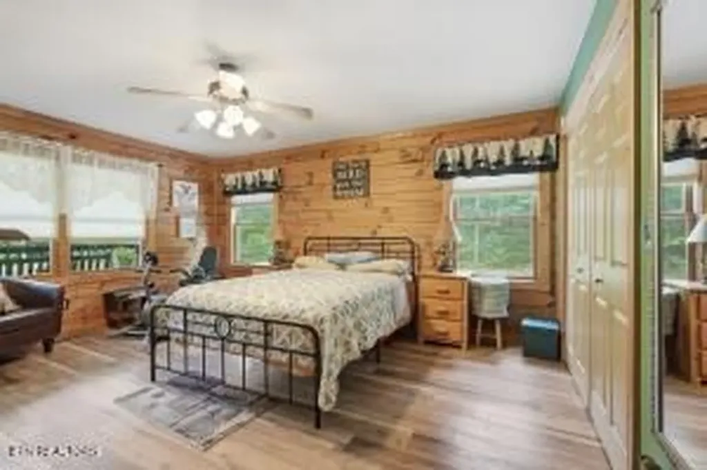 246 Cross Drive Monterey TN 38574