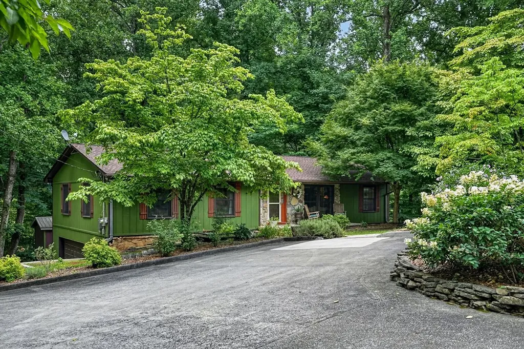 1545 Little John Lane Cookeville TN 38501
