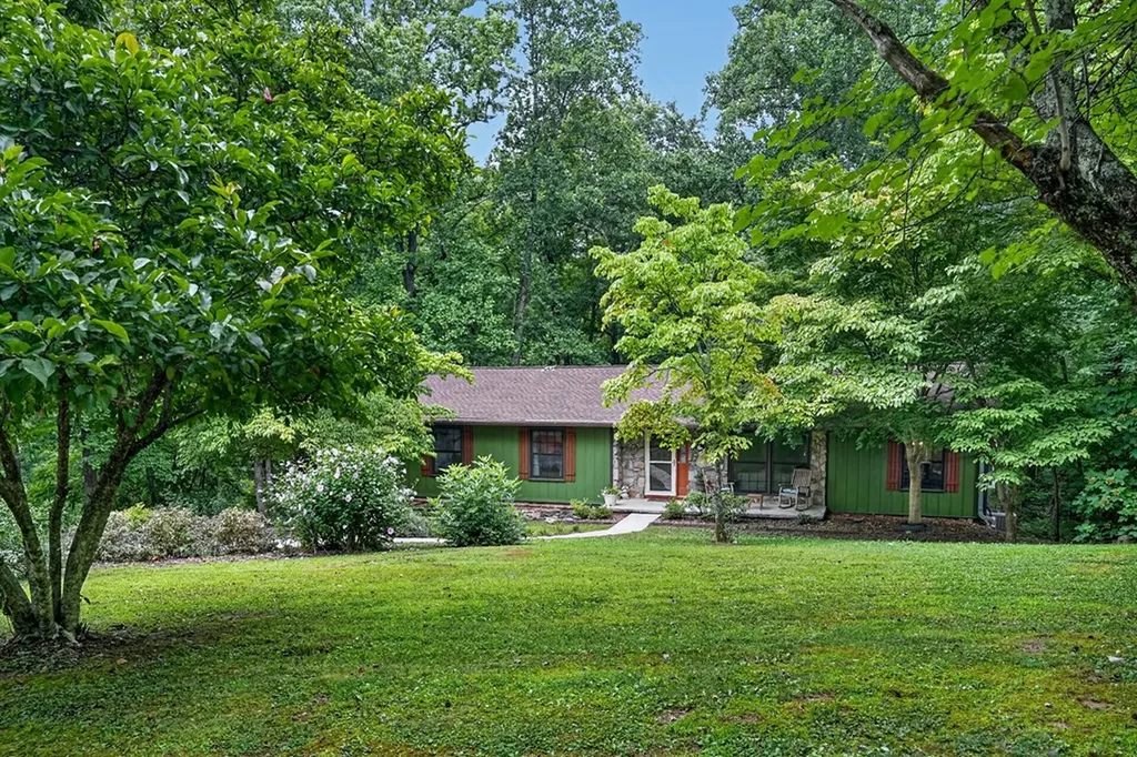 1545 Little John Lane Cookeville TN 38501