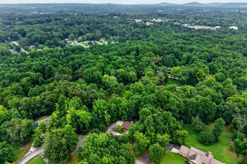 1545 Little John Lane Cookeville TN 38501