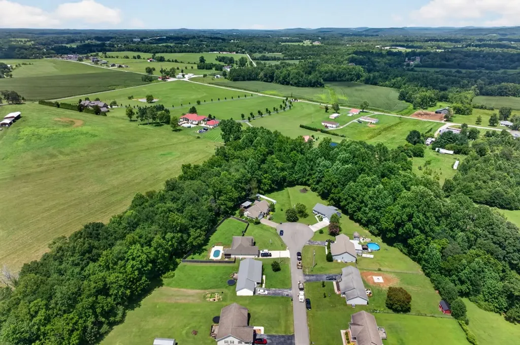 261 Derby Lane Sparta TN 38583