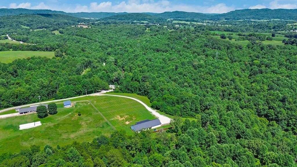 2175 N Lick Creek Road Byrdstown TN 38556