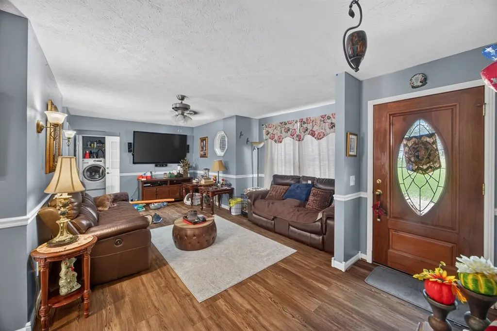 3669 N Riveroaks Drive Cookeville TN 38506