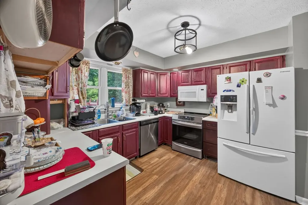 3669 N Riveroaks Drive Cookeville TN 38506