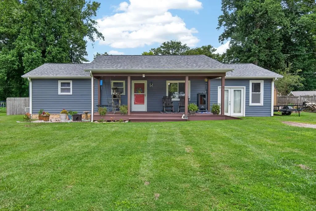 3690 Shady Oak Circle Cookeville TN 38501