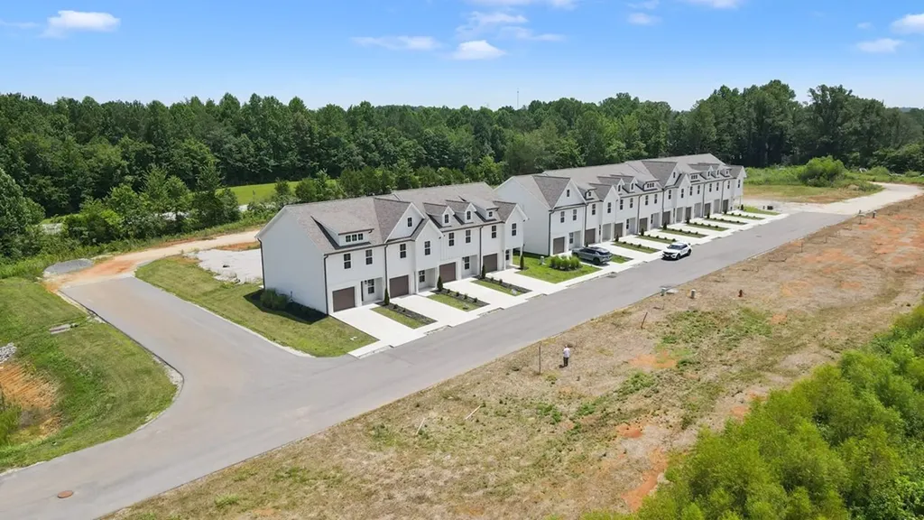 338 Legends Circle Baxter TN 38544