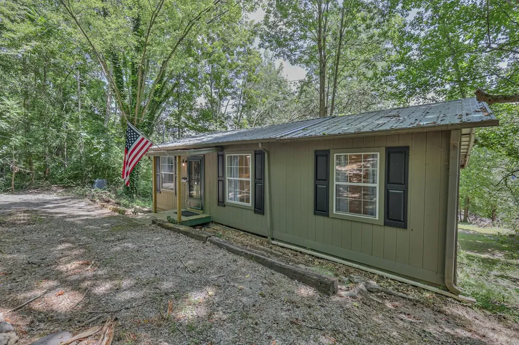 1908 Potts Camp Road Smithville TN 37166