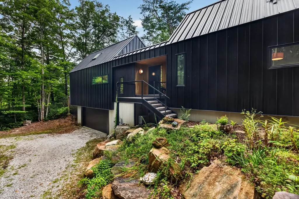 378 Parkside Lane Spencer TN 38585