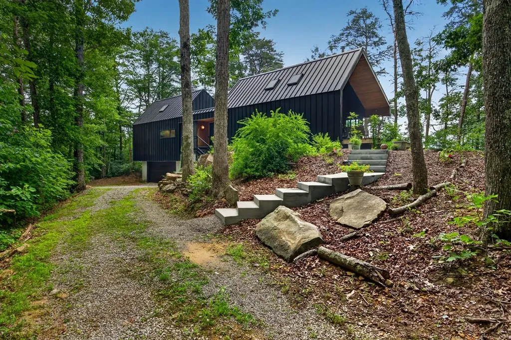 378 Parkside Lane Spencer TN 38585