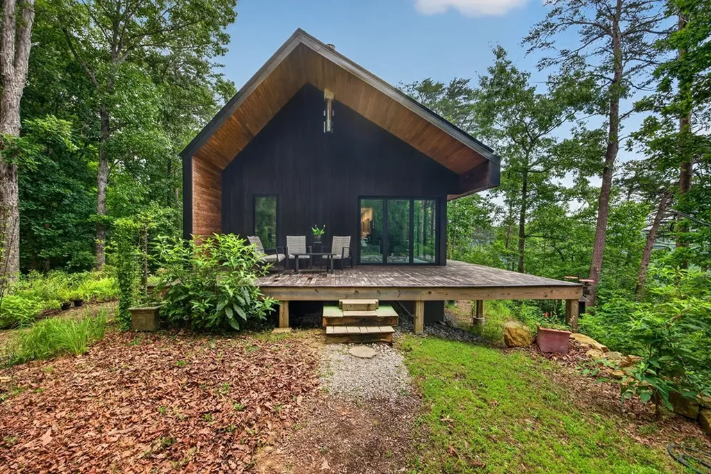 378 Parkside Lane Spencer TN 38585