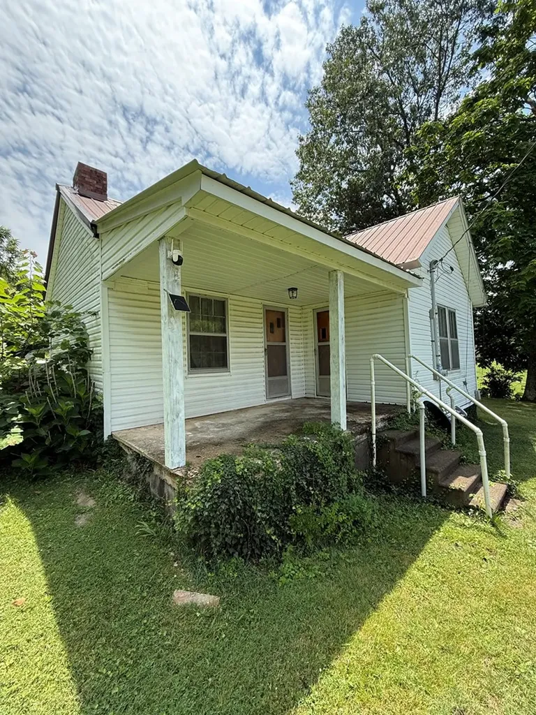 219 Corolla Road Sparta TN 38583