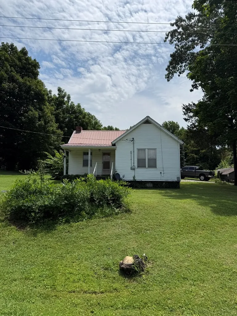 219 Corolla Road Sparta TN 38583