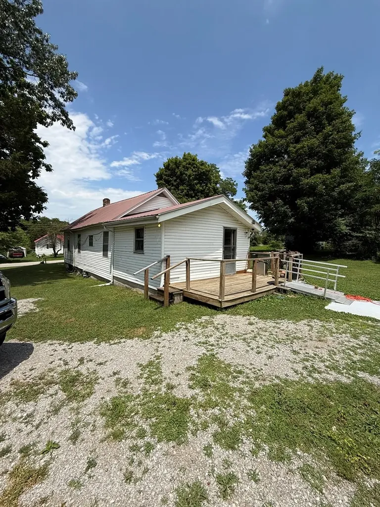219 Corolla Road Sparta TN 38583