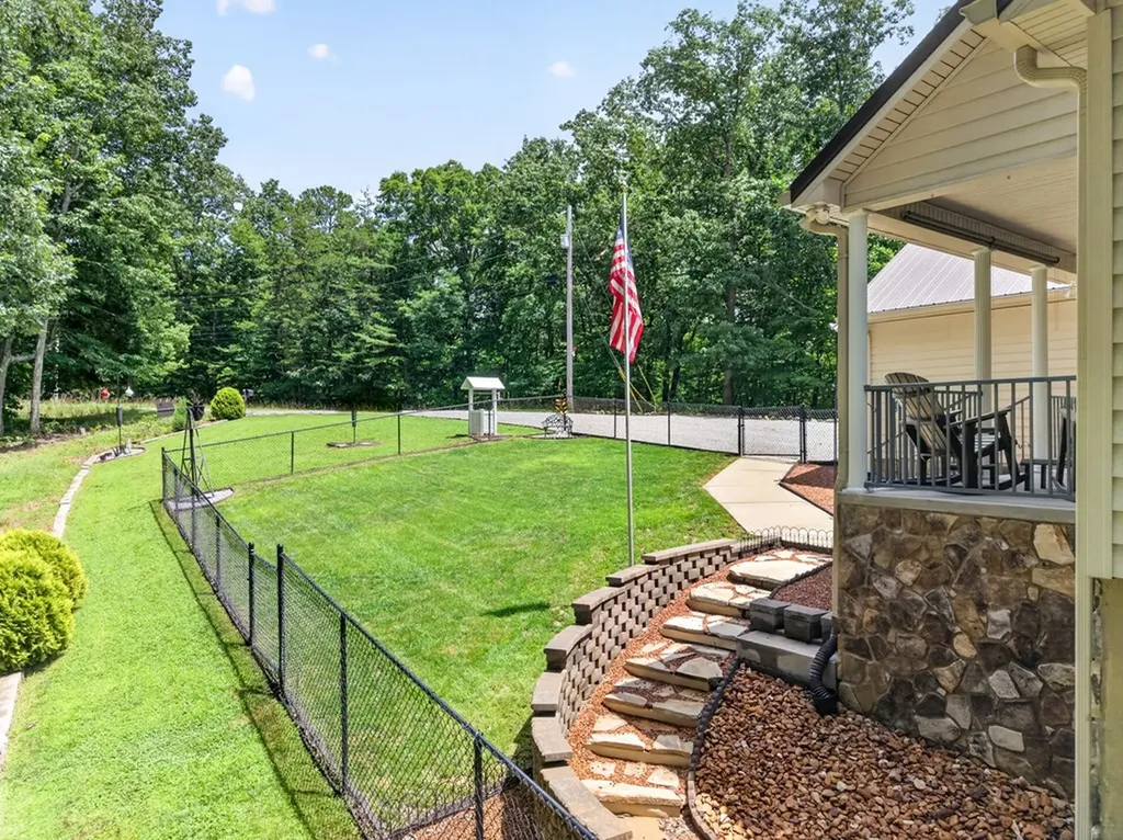 88 88 Scenic Place Monterey TN 38574