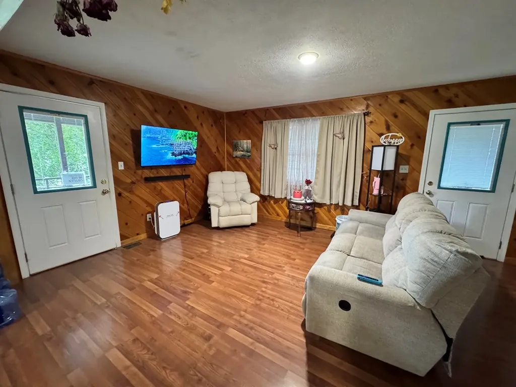 6105 S York Highway Clarkrange TN 38553