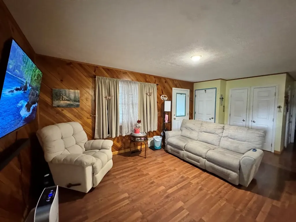 6105 S York Highway Clarkrange TN 38553